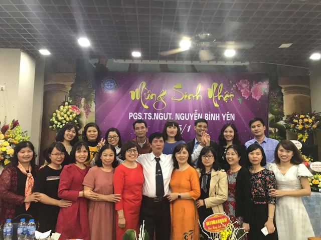 Tập thể Khoa tại Sinh nhật lần thứ 65 của NGƯT. PGS. TS. GVCC Nguyễn Bình Yên
